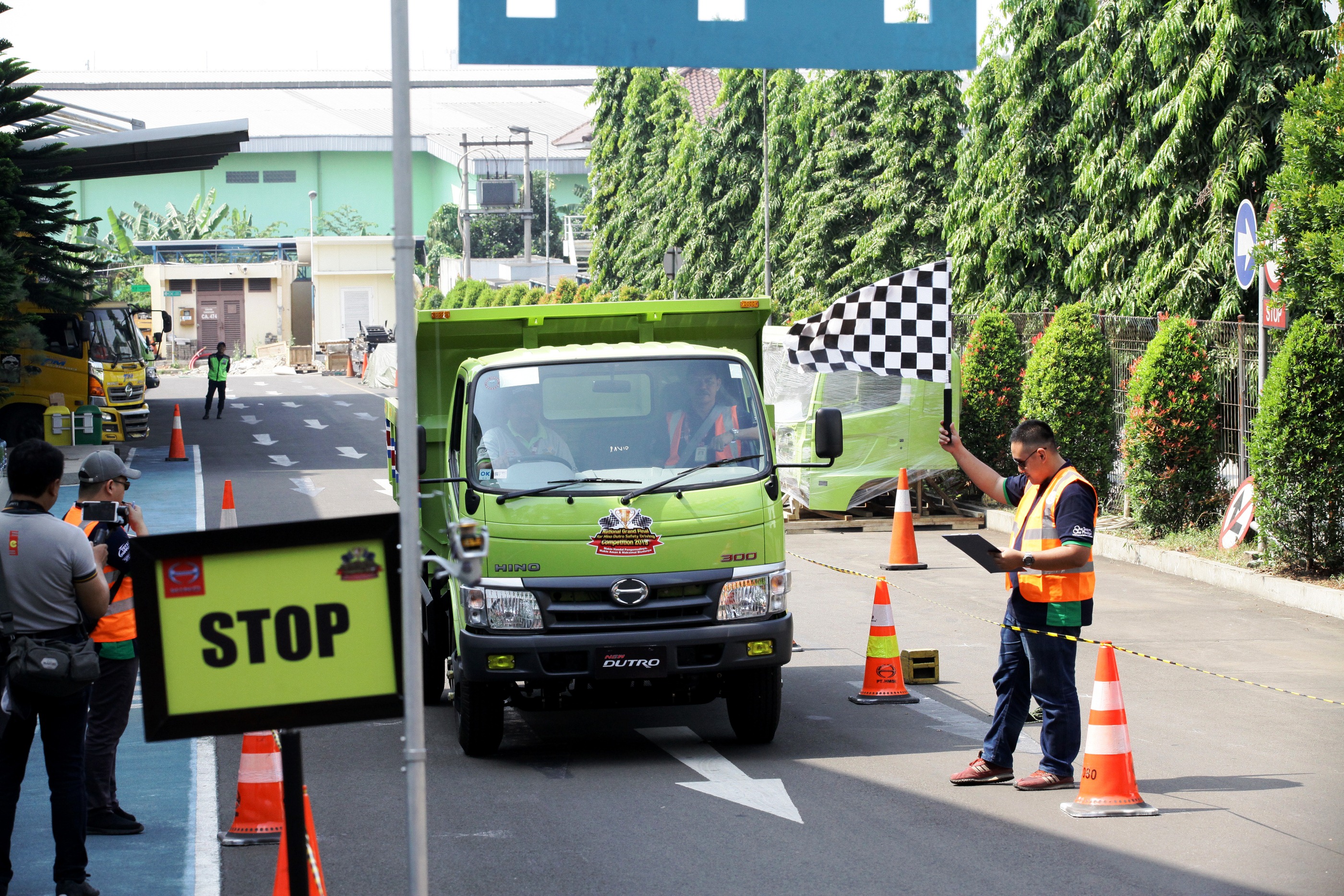 Hino Safety Driving Competition Pontianak